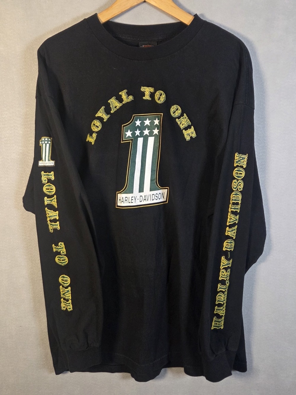 Vandervest Harley-Davidson t-shirt from Green Bay, Wisconsin Long-Sleeve (T649)